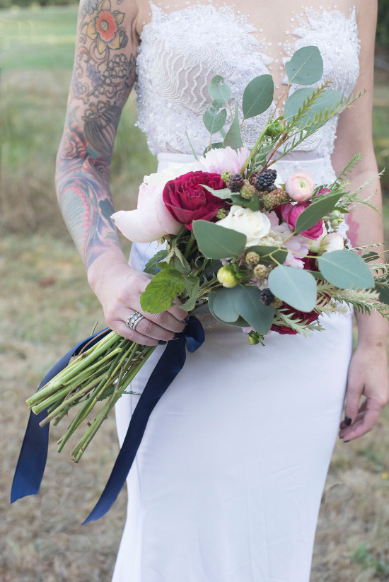 intimate-outdoor-family-style-wedding
