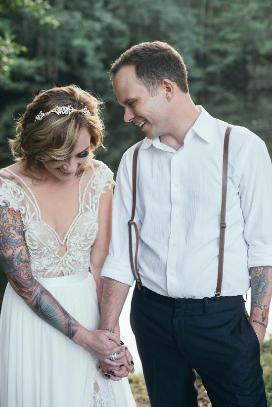 intimate-outdoor-family-style-wedding