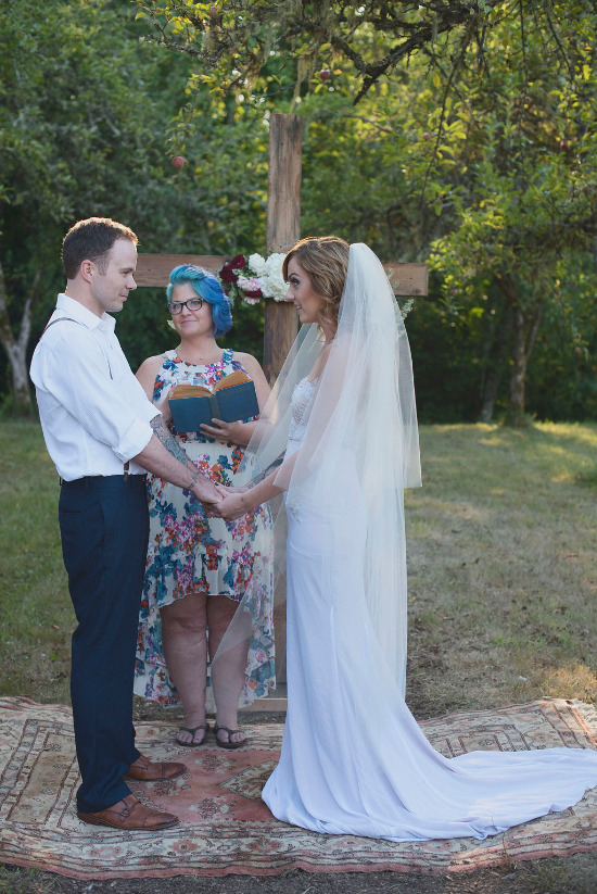 intimate-outdoor-family-style-wedding