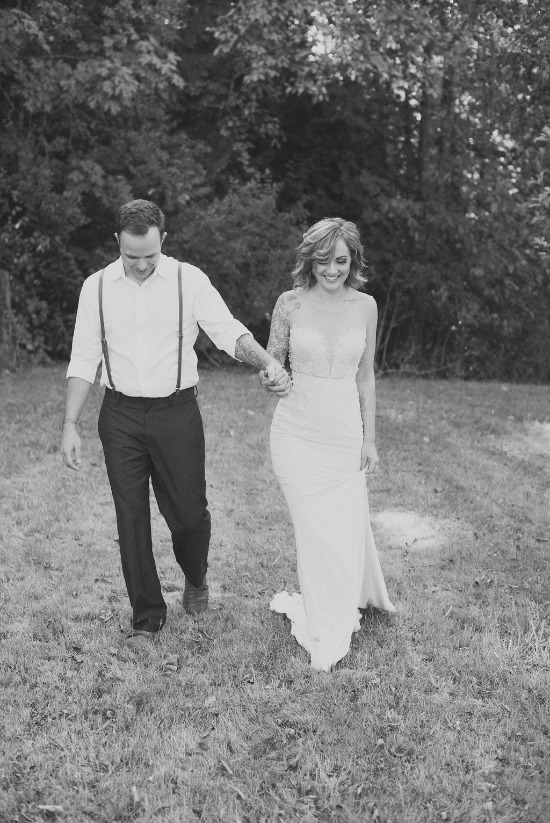 intimate-outdoor-family-style-wedding