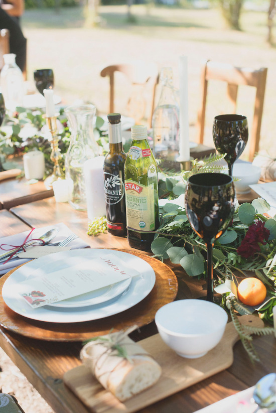 intimate-outdoor-family-style-wedding