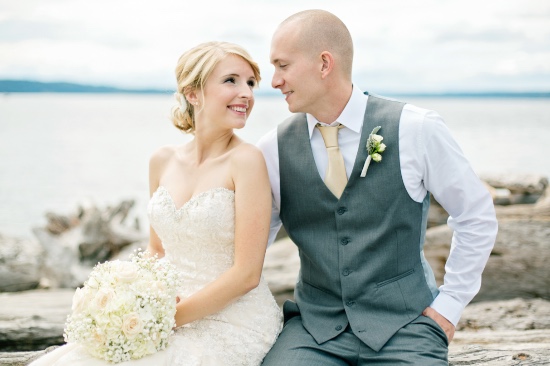 mint-wedding-full-of-signs