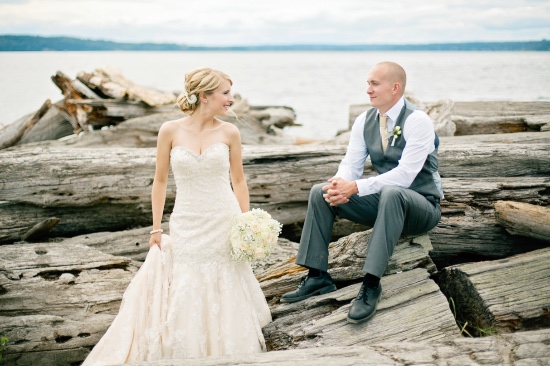 mint-wedding-full-of-signs