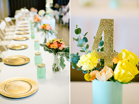 gold glitter table numbers @weddingchicks