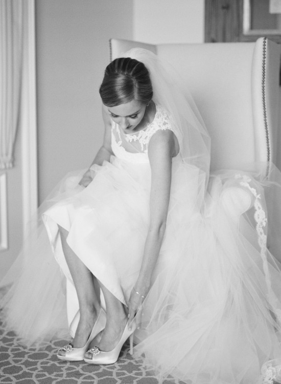 modern-pink-beach-wedding
