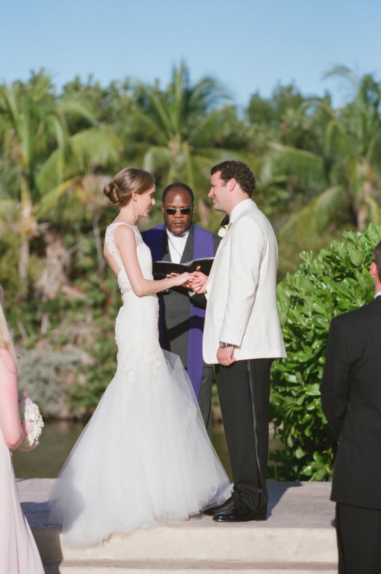 modern-pink-beach-wedding