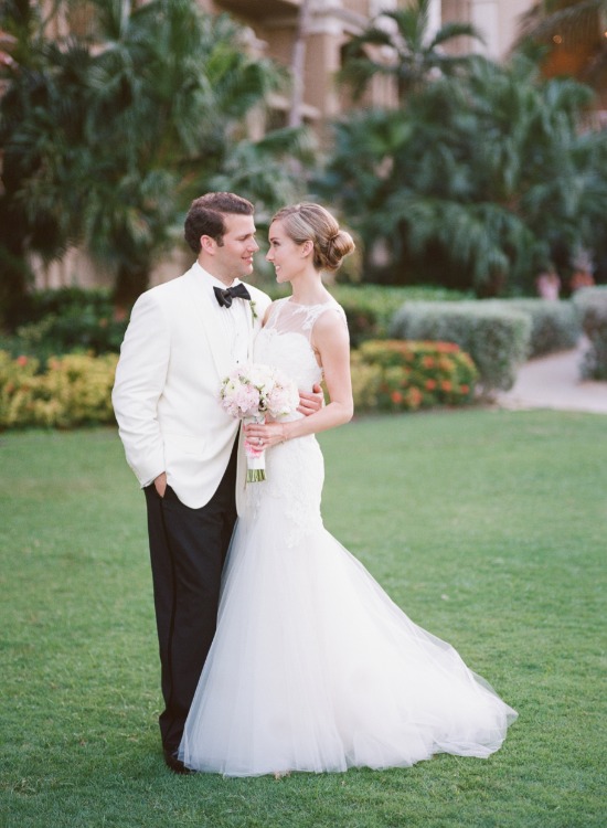 modern-pink-beach-wedding