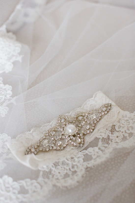 modern-pink-beach-wedding