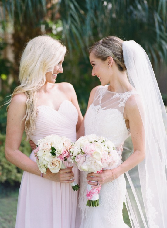 modern-pink-beach-wedding