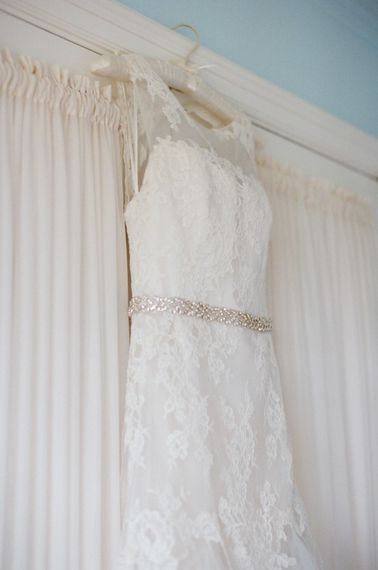 modern-pink-beach-wedding