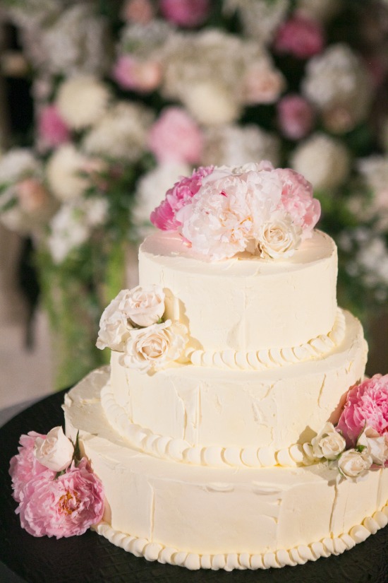 modern-pink-beach-wedding