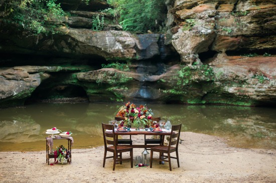 new-age-maroon-wedding-ideas