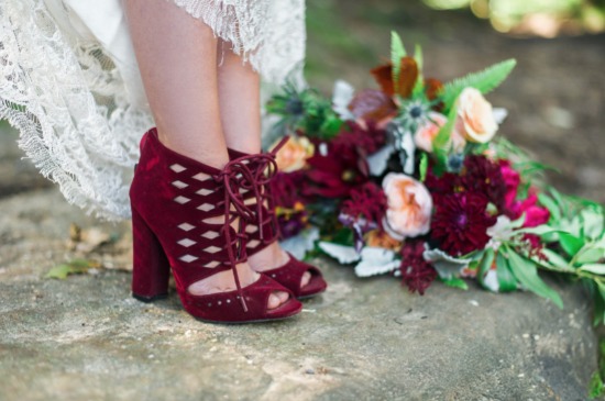 new-age-maroon-wedding-ideas