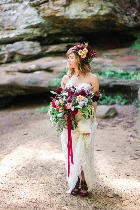 new-age-maroon-wedding-ideas