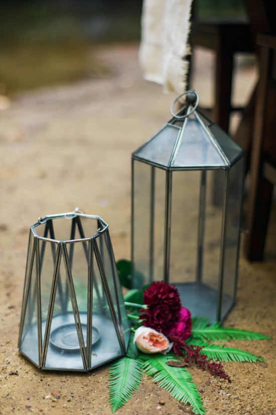 new-age-maroon-wedding-ideas