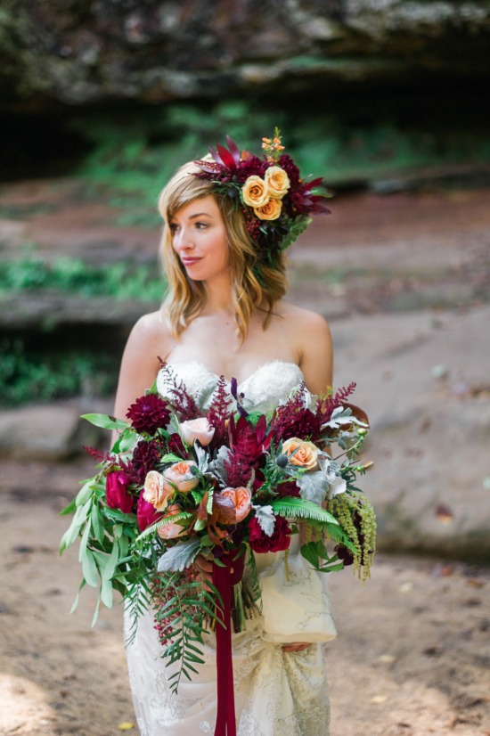new-age-maroon-wedding-ideas