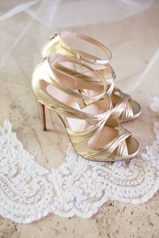peach-and-grey-memories-wedding