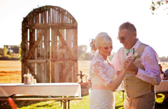 pink-sunset-vintage-wedding