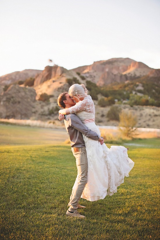 pink-sunset-vintage-wedding