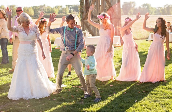 pink-sunset-vintage-wedding