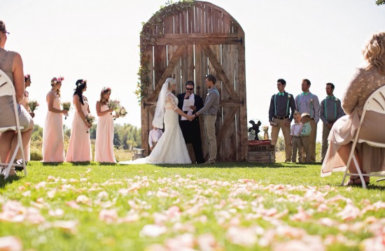 pink-sunset-vintage-wedding
