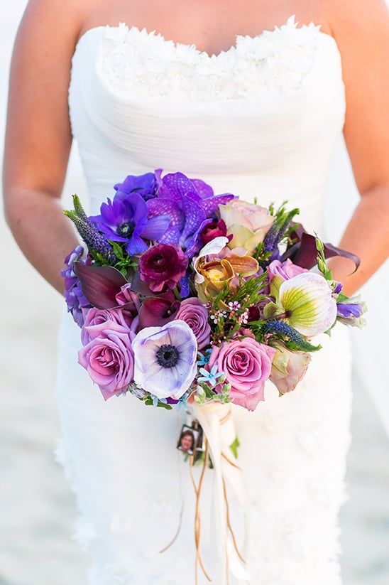 mixed purple flower bouquet @weddingchicks