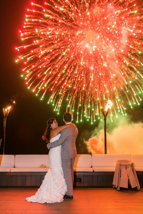 purple-wedding-on-the-beach