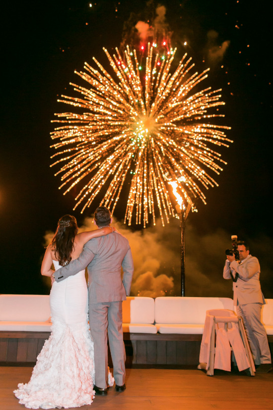 purple-wedding-on-the-beach