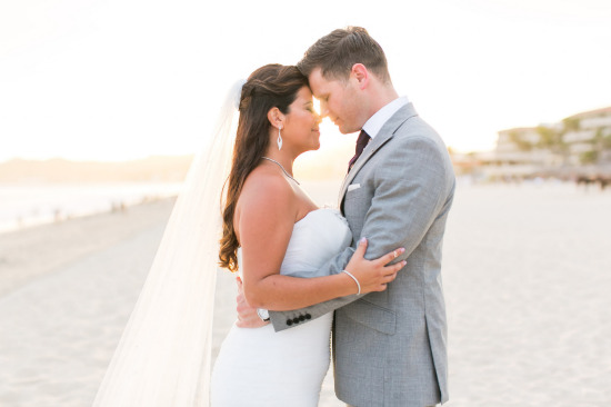 purple-wedding-on-the-beach