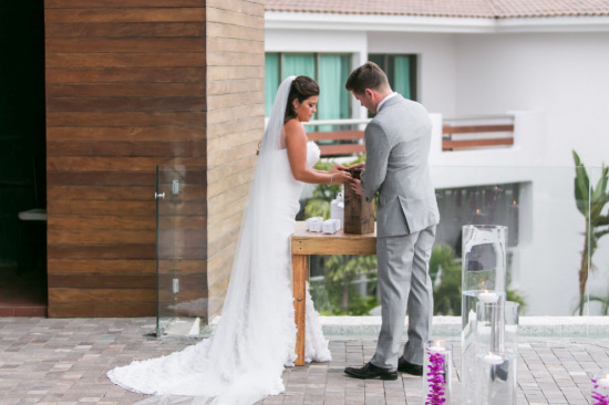 purple-wedding-on-the-beach