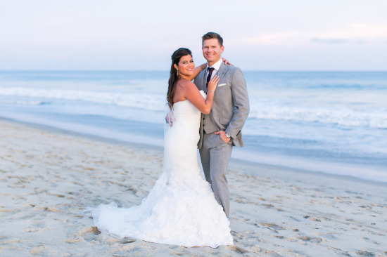 purple-wedding-on-the-beach