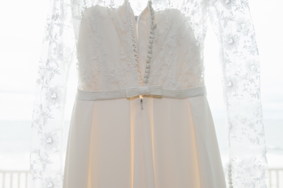 romantic-peach-seaside-wedding