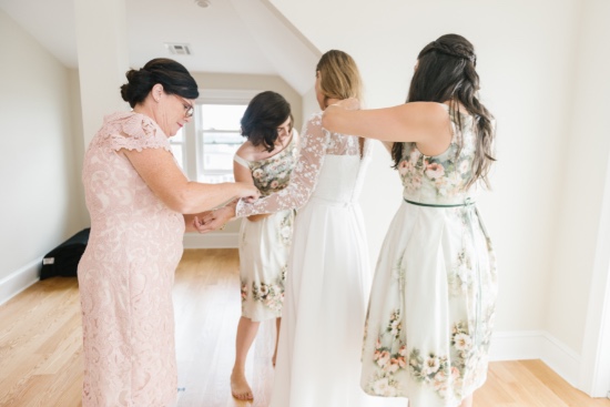 romantic-peach-seaside-wedding