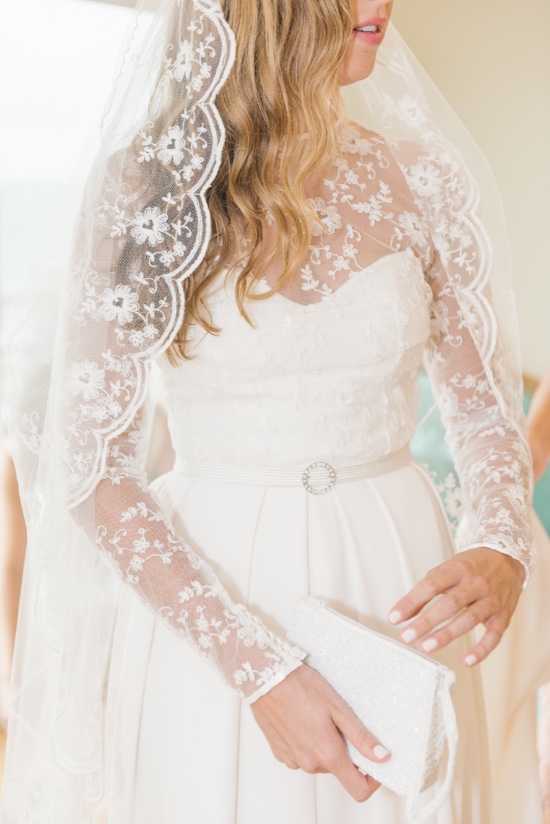romantic-peach-seaside-wedding