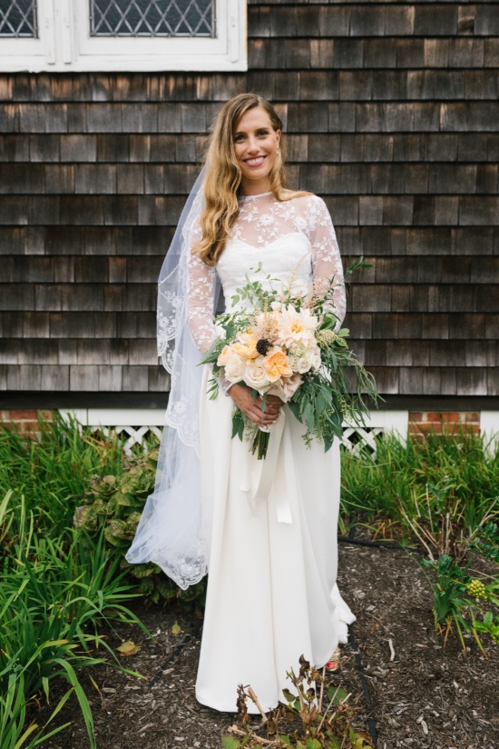 romantic-peach-seaside-wedding