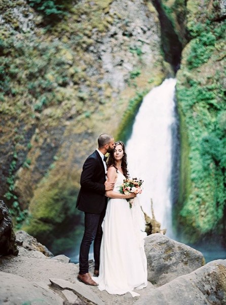 Romantic Waterfall Elopement Ideas