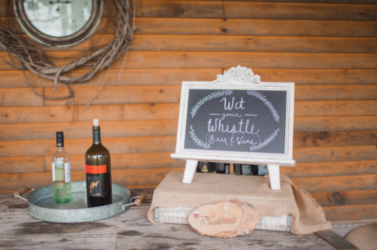 rustic-easy-going-wedding