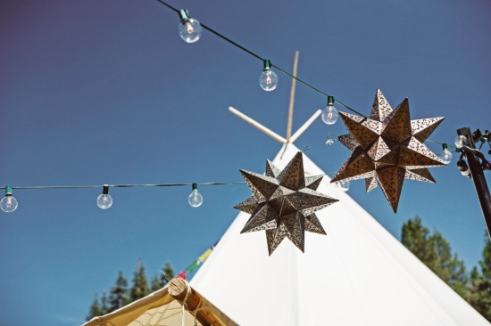 summer-time-camping-wedding