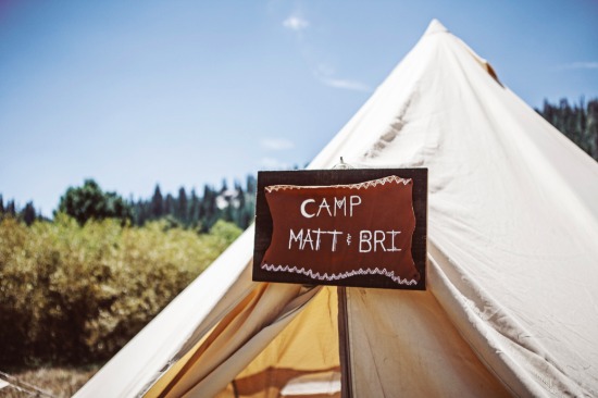 summer-time-camping-wedding