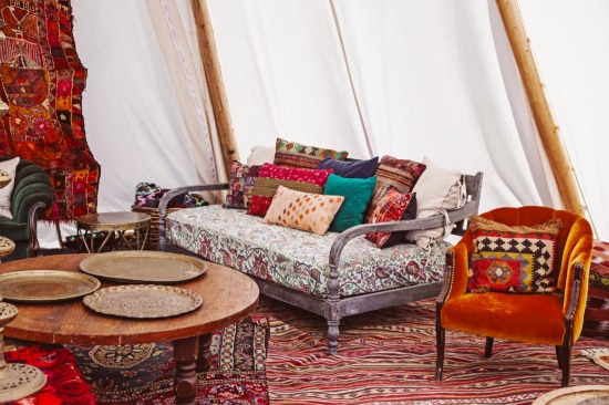 summer-time-camping-wedding