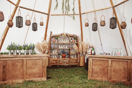 summer-time-camping-wedding