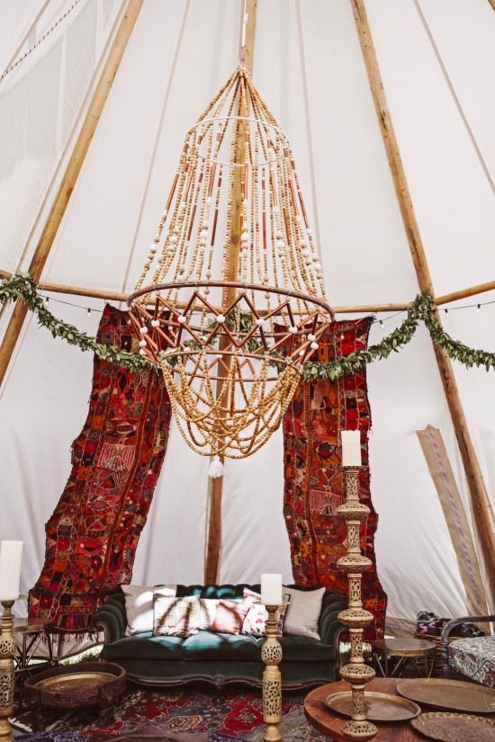 summer-time-camping-wedding