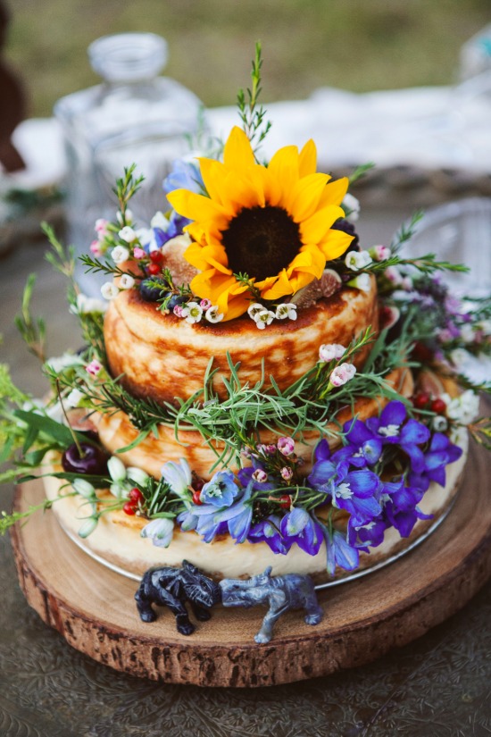 summer-time-camping-wedding
