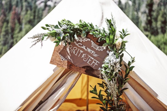 summer-time-camping-wedding