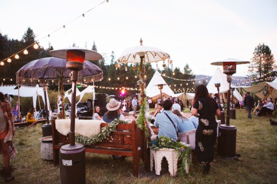 summer-time-camping-wedding