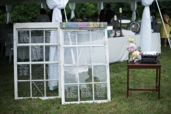 sweet-vintage-yellow-wedding