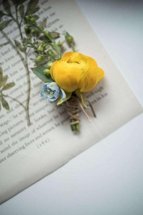 sweet-vintage-yellow-wedding