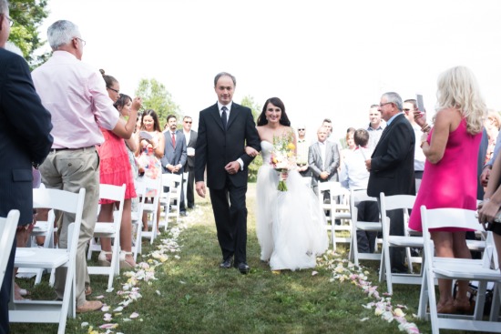 sweet-vintage-yellow-wedding
