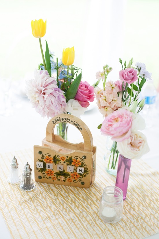 sweet-vintage-yellow-wedding