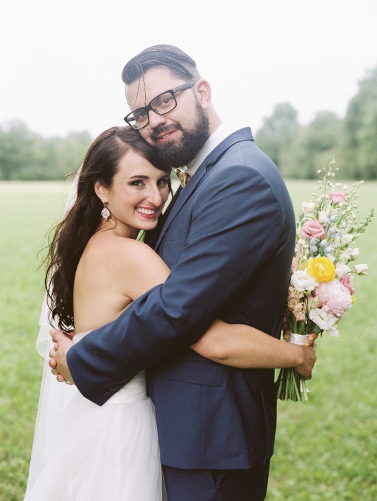 sweet-vintage-yellow-wedding